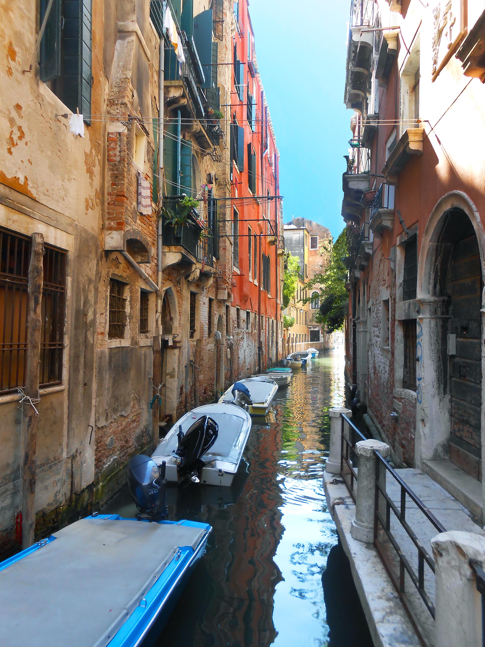 Petite ruelle maritime à Venise