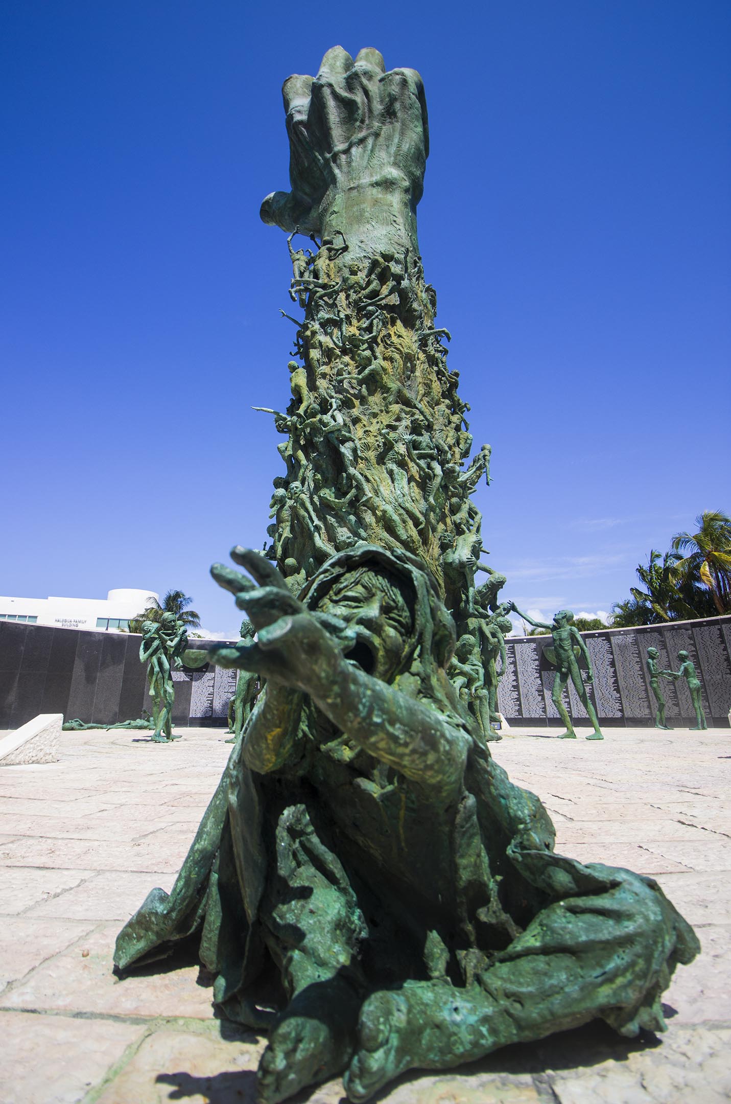 Sculpture memorial miami