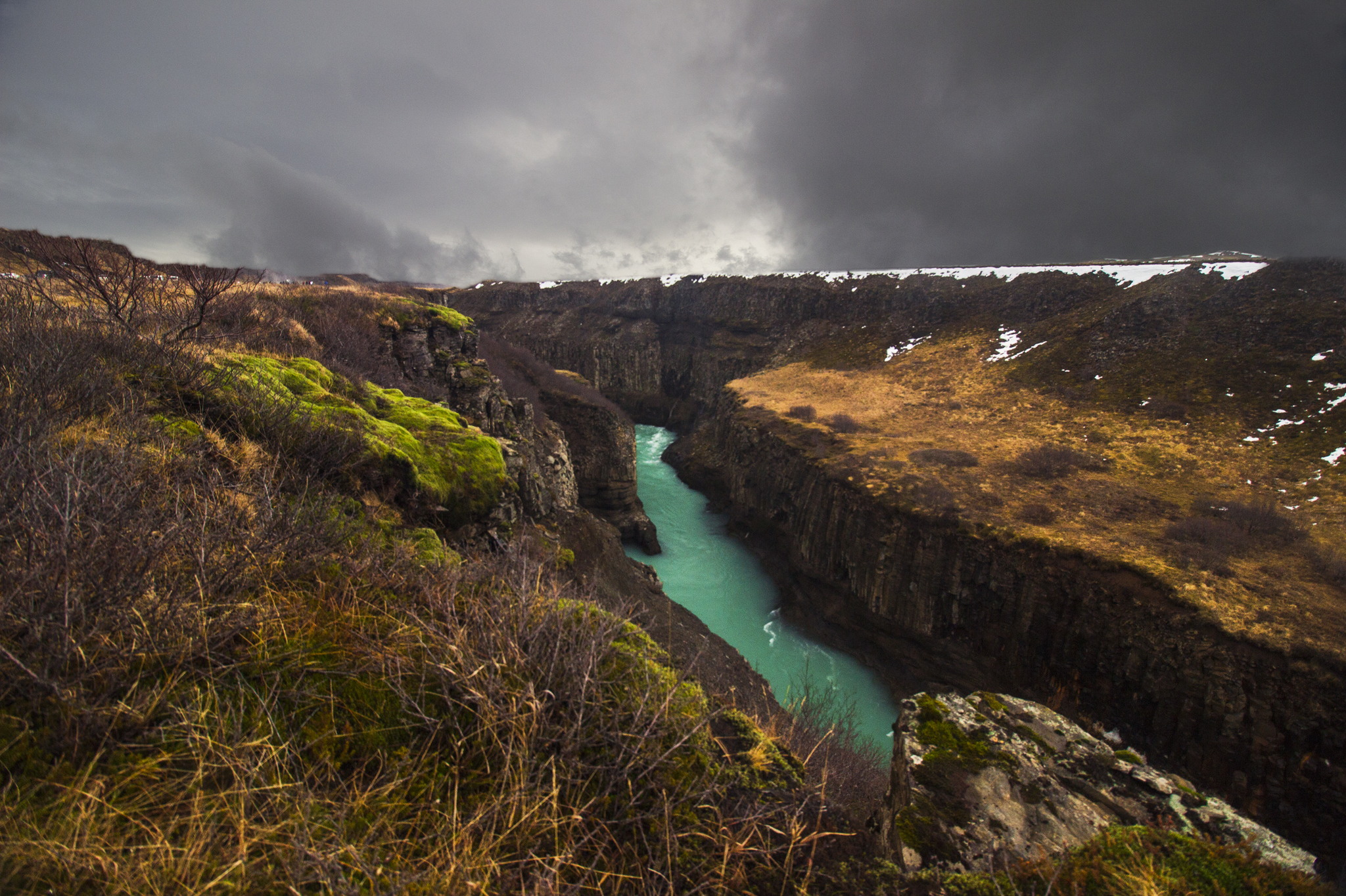 La canyon de la chute Gullfoss au cercle d'or islandais