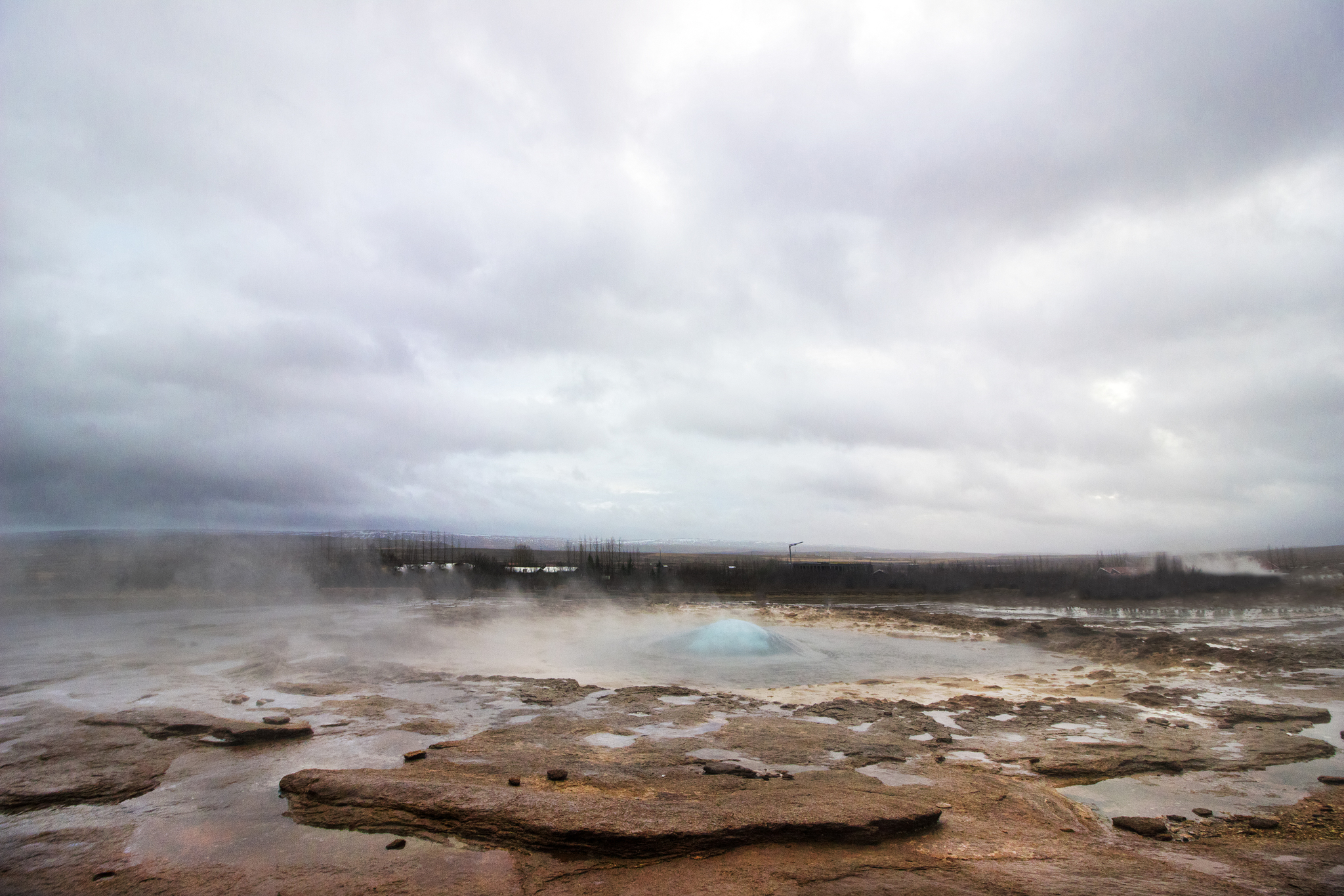 Les geyser Strokkur au cercle d'or islandais